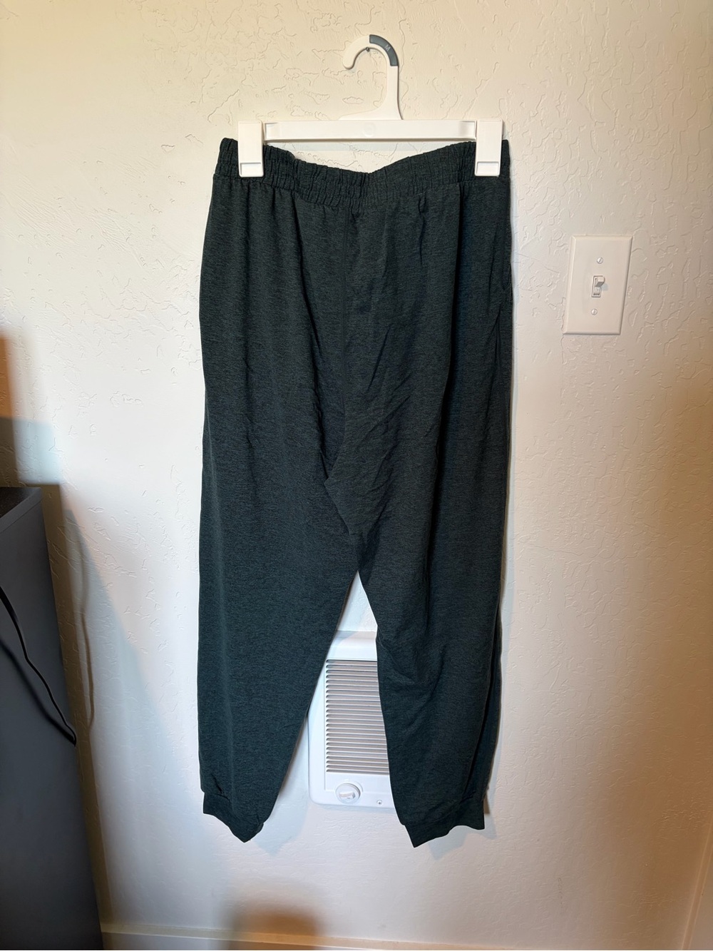 Quince Flowknit High-Rise Boyfriend Joggers, Heather Green - Picture 3 of 10